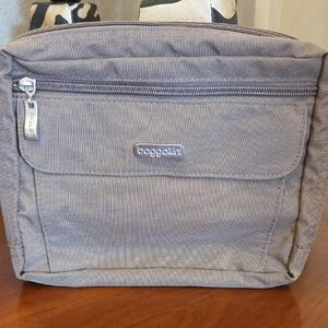 Baggallini Taupe Traveler Bag